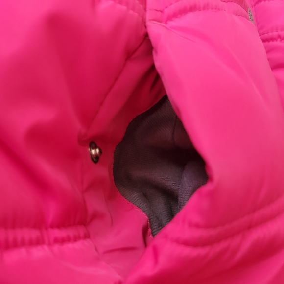 Calvin Klein Girls Size 6x Hooded Puffer Jacket Magenta Pink - Picture 2 of 10